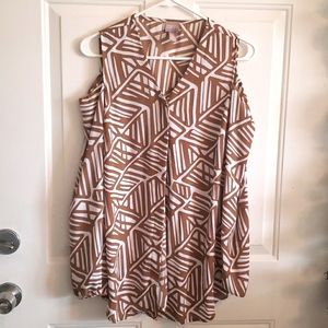Chicos bold shoulder blouse size 1, brown & white
